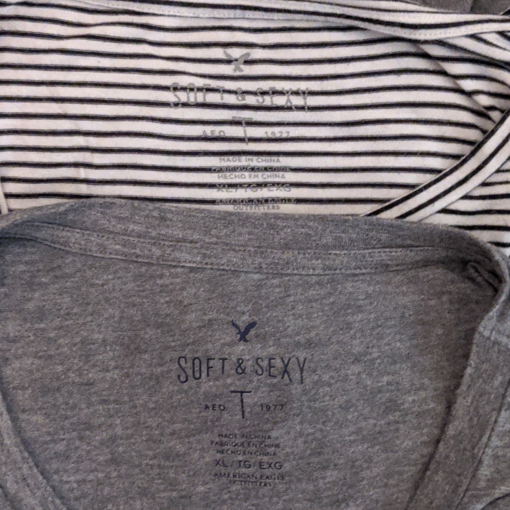 Bundle of American Eagle tees - Picture 2 of 2